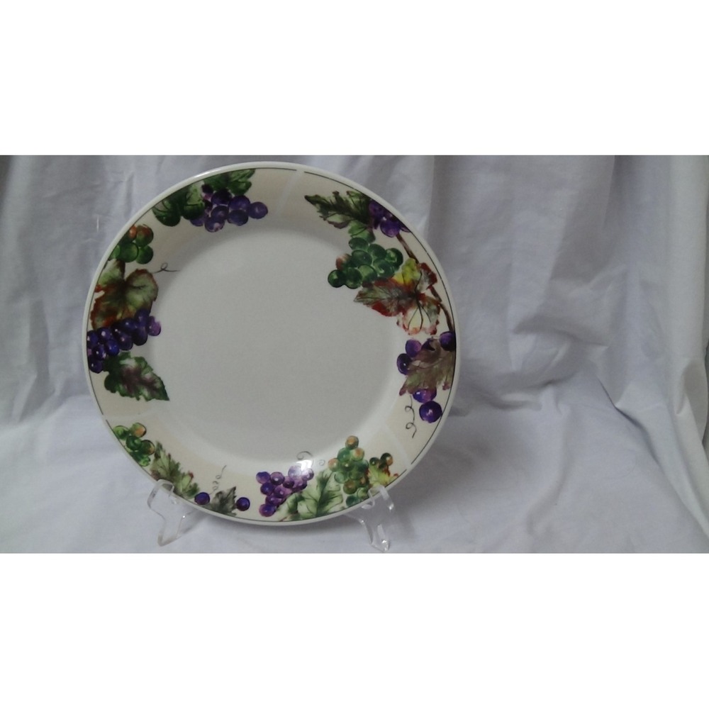 Grapevine Bread Plate Purple Grape Oneida 7"" Across #191C